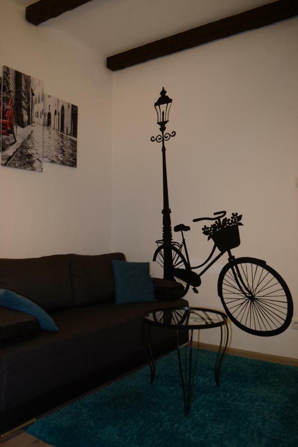 Saramala Apartment Belgrado Esterno foto